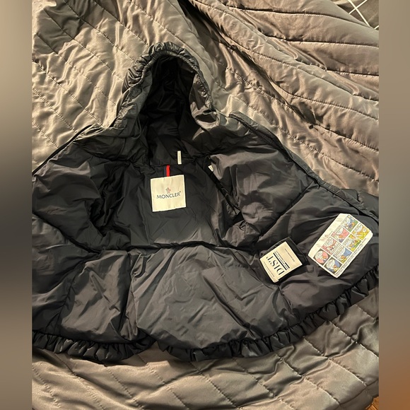 💯Authentic💯MONCLER toddler coat - Picture 4 of 8